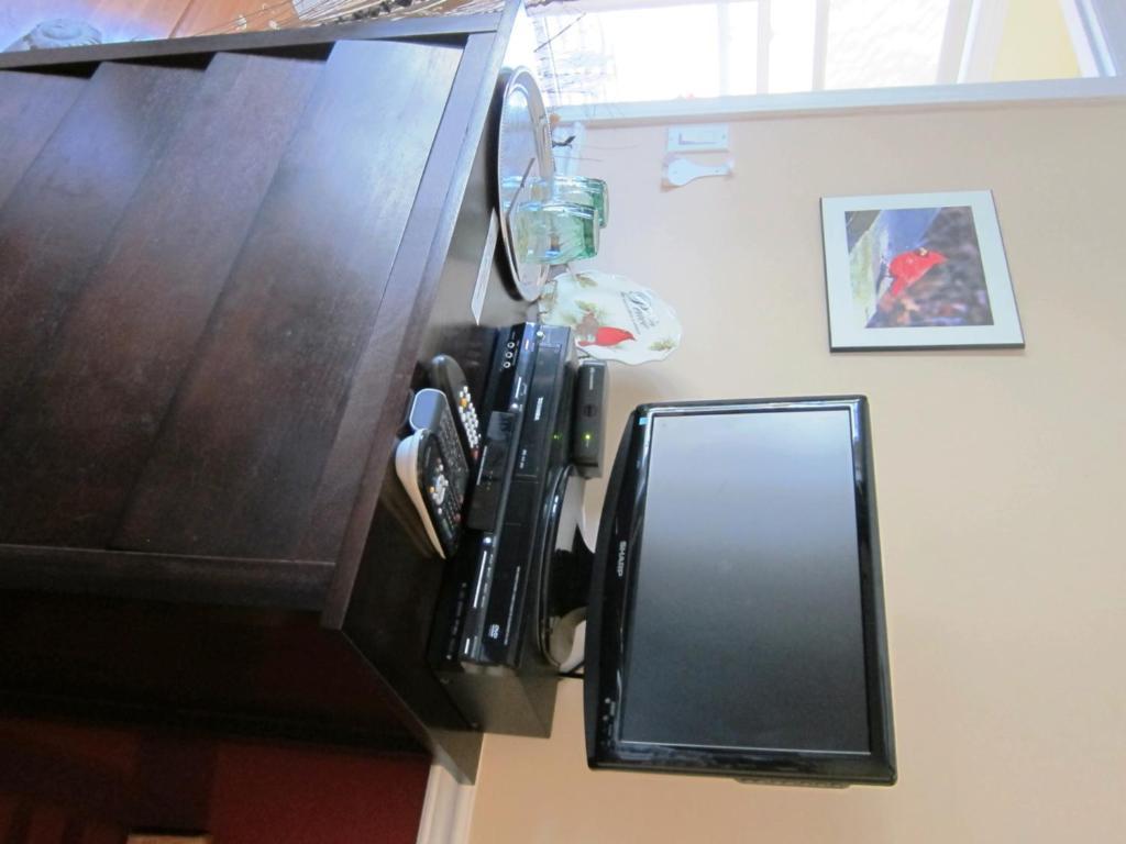 Twin Pines Bed And Breakfast Peterborough Exteriör bild