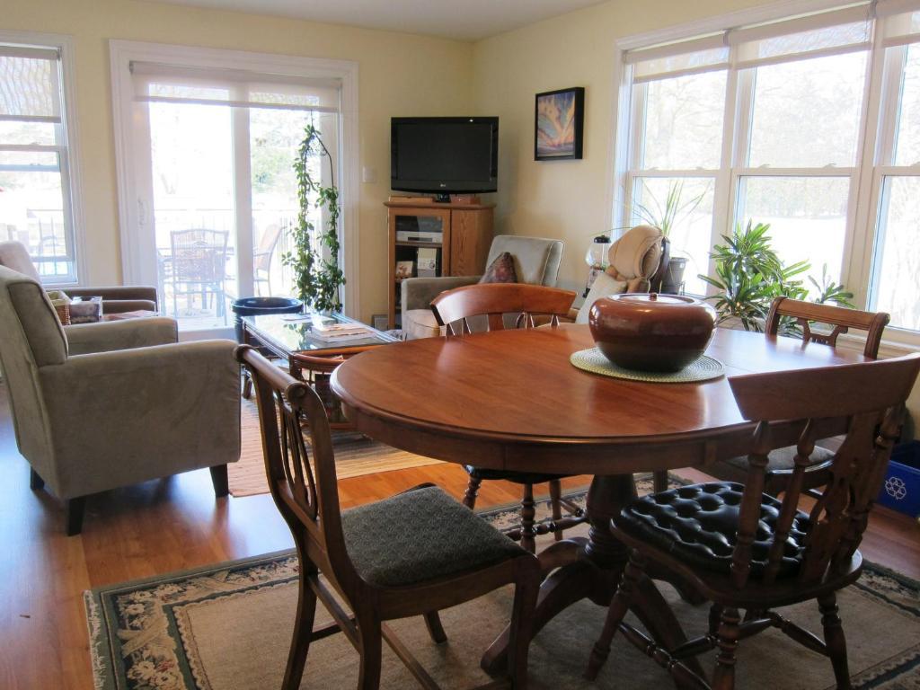 Twin Pines Bed And Breakfast Peterborough Exteriör bild