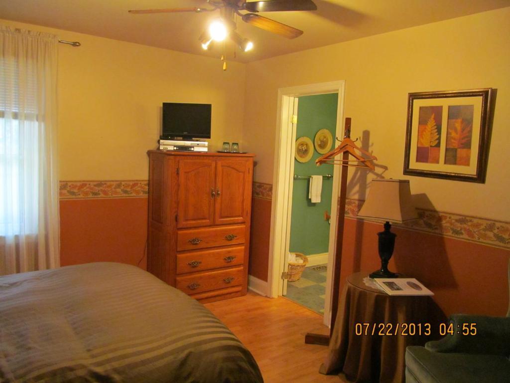 Twin Pines Bed And Breakfast Peterborough Rum bild