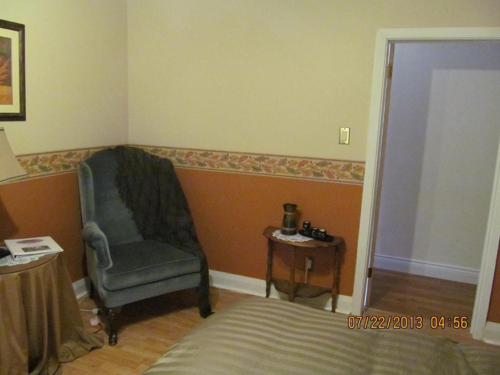 Twin Pines Bed And Breakfast Peterborough Rum bild